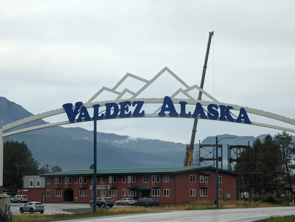 Valdez welcome sign