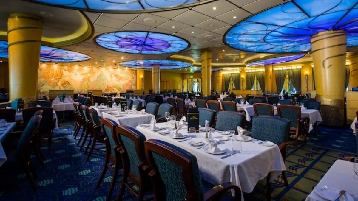 Disney Wonder dining